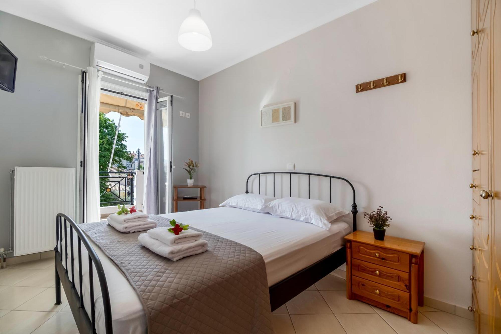 Paraskevi Apartments Lefkada City ภายนอก รูปภาพ